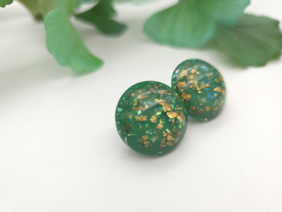 Preview: dunkelgrün Ohrstecker mit goldfarbenen Teilchen